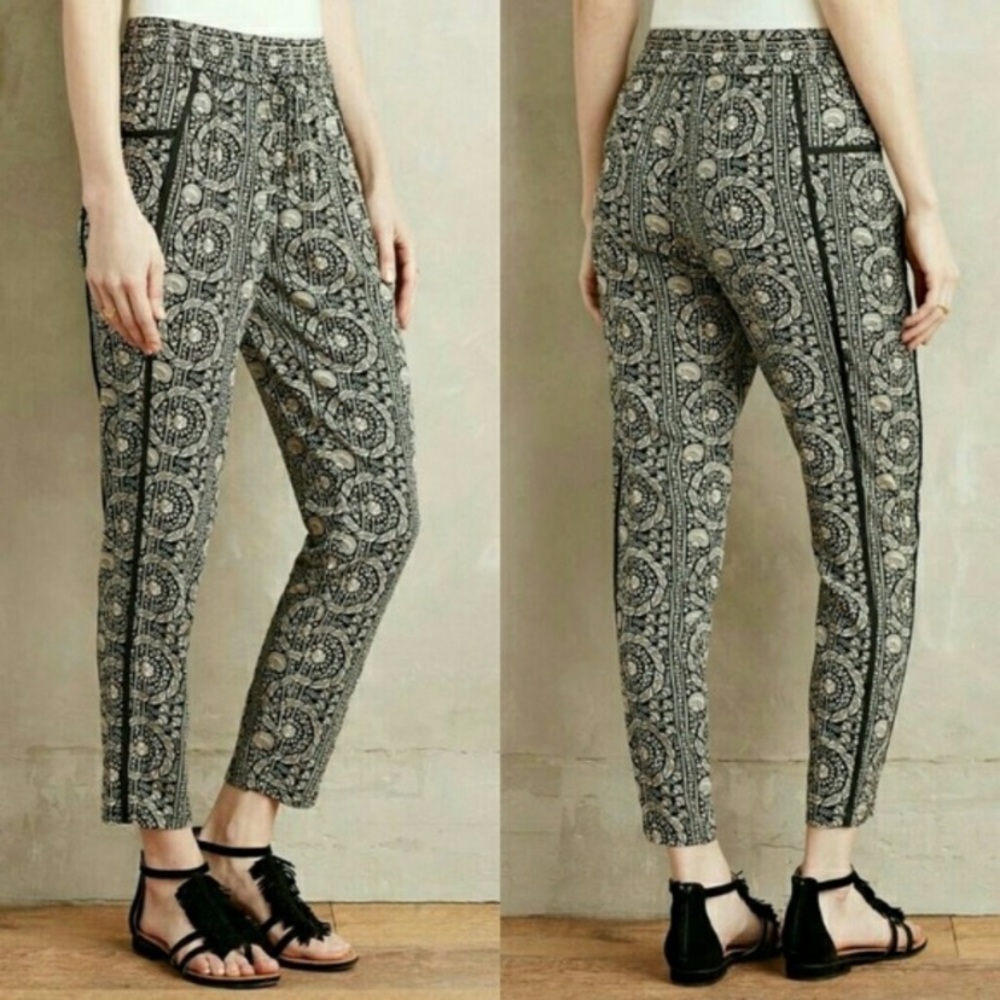 Anthropologie Hei Hei Pants// Paisley Print Style Joggers
